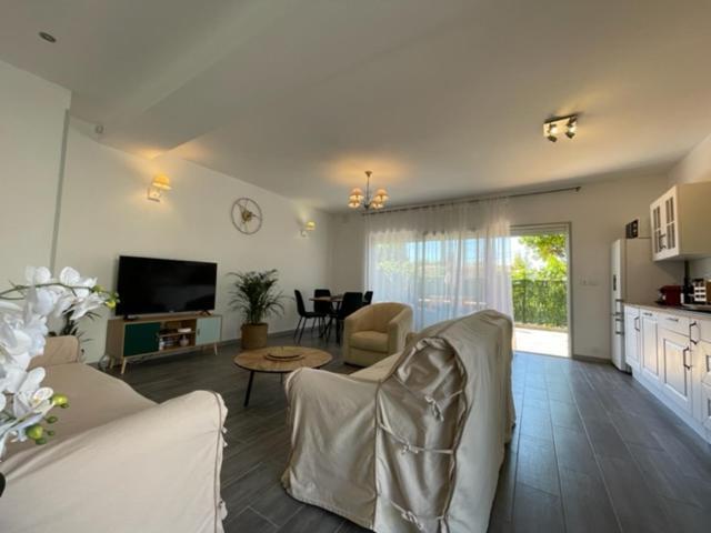 Ferienwohnung 2 Pieces En Rdjardin Avec 2 Grands Terrasses Antibes Exterior foto